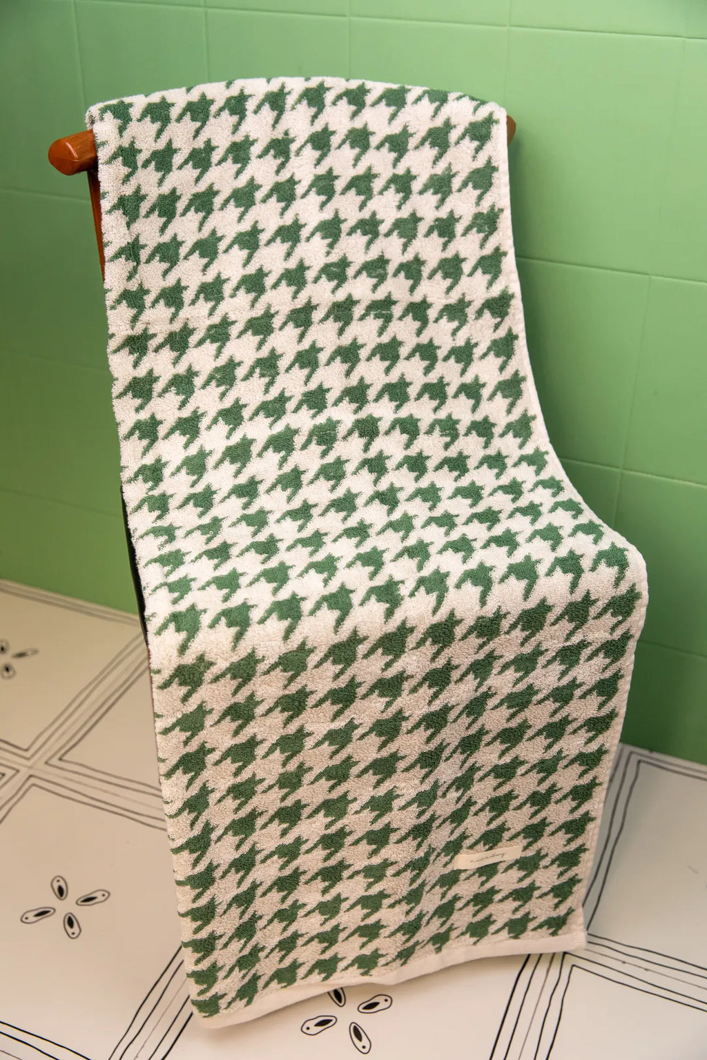 Classic Houndstooth Towel - FINAL SALE