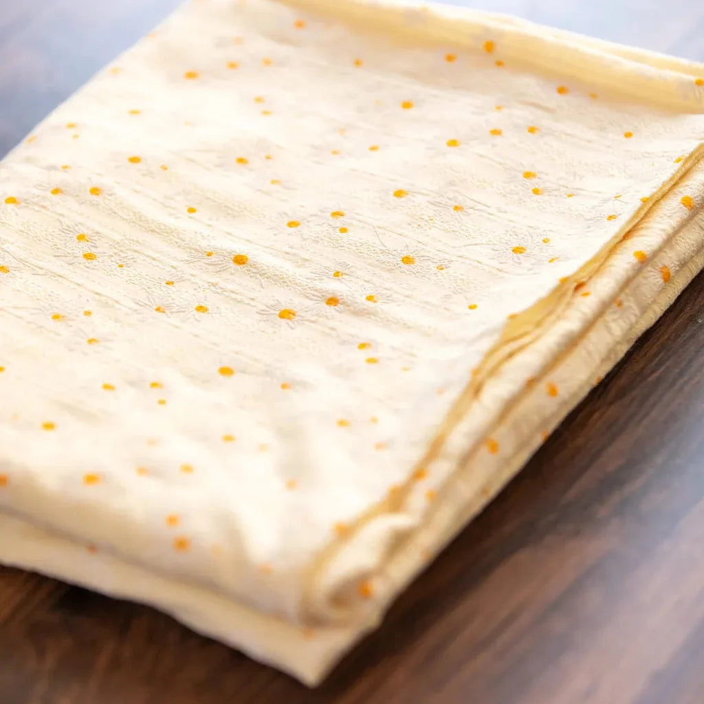 Daisy Tassel Table Cloth