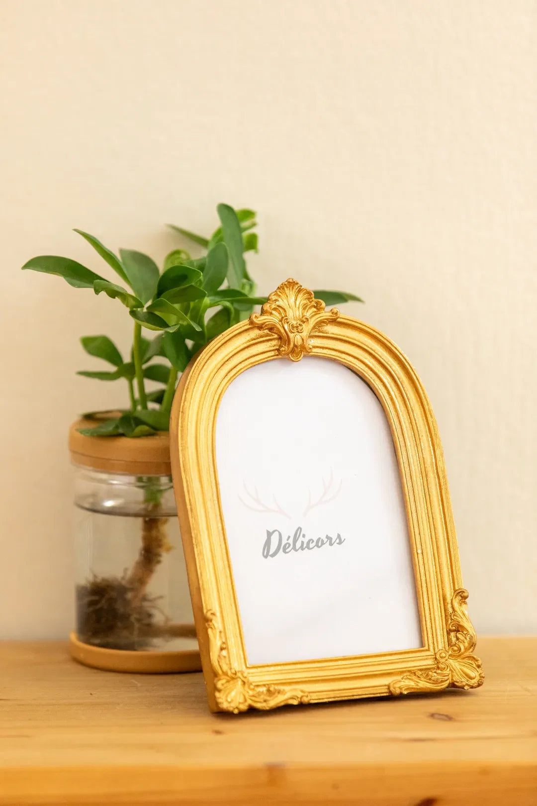 Golden Arch Ornate Frame Set