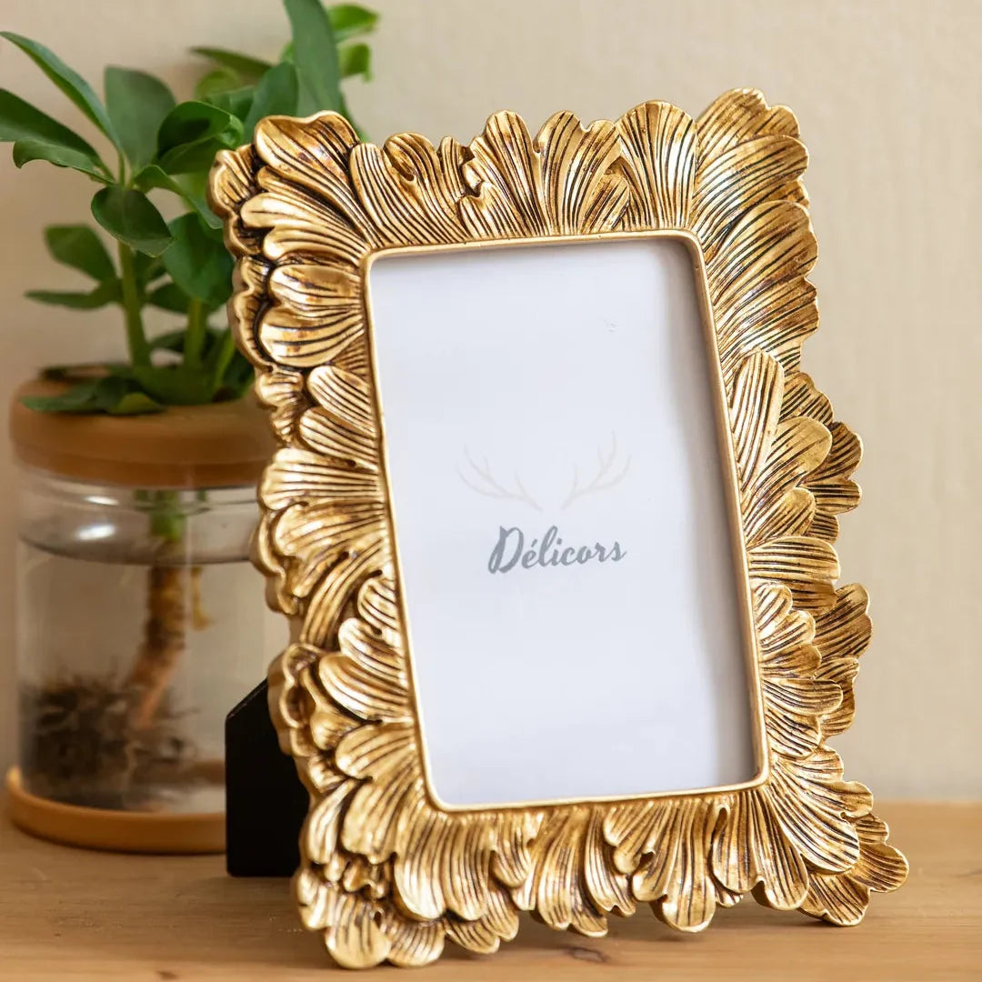 Gold Scroll Photo Frame Set