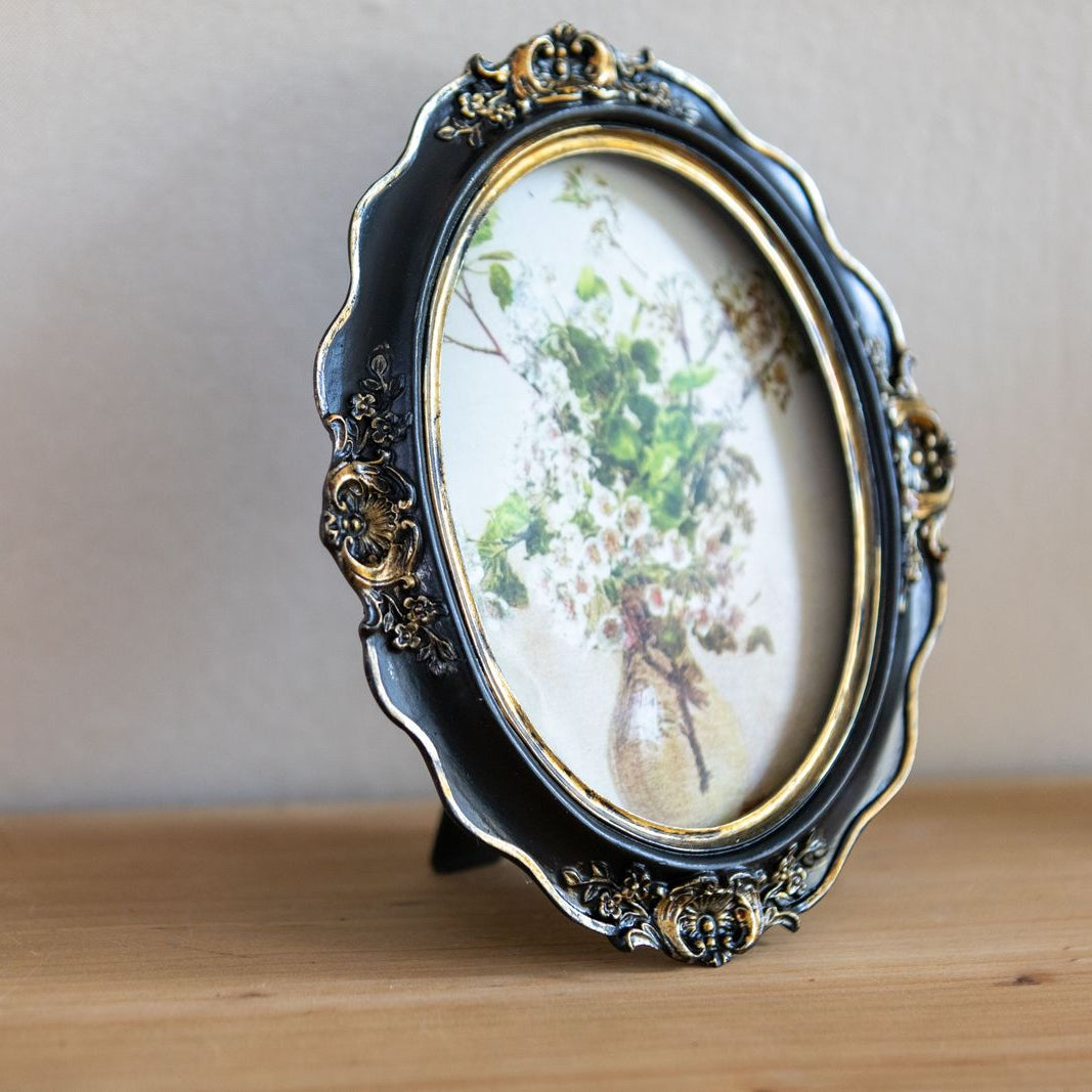 Mystery Bud Oval Frame