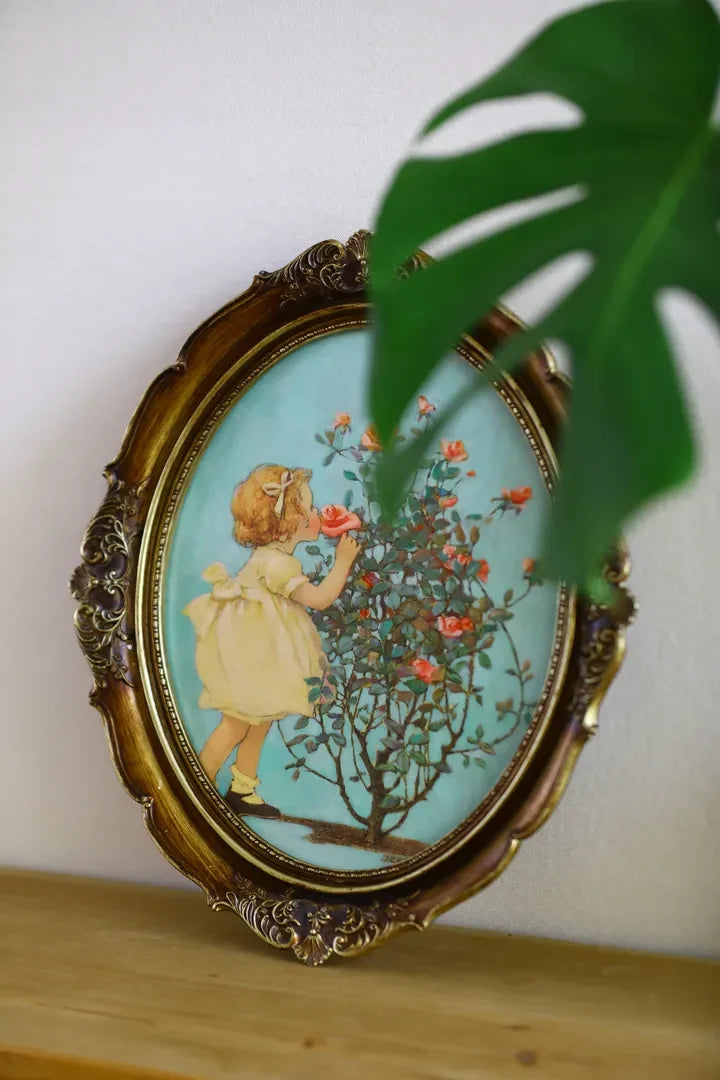 Victoria Hanging Photo Frame