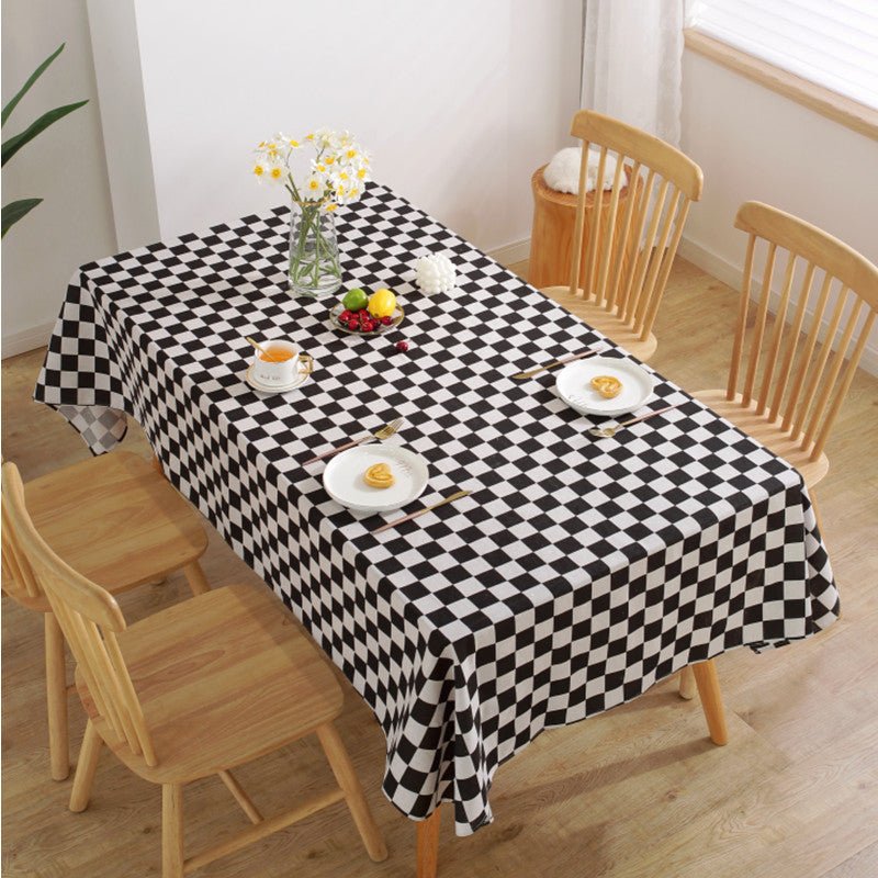 Diamond Chic Table Cloth