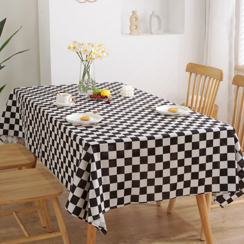 Diamond Chic Table Cloth