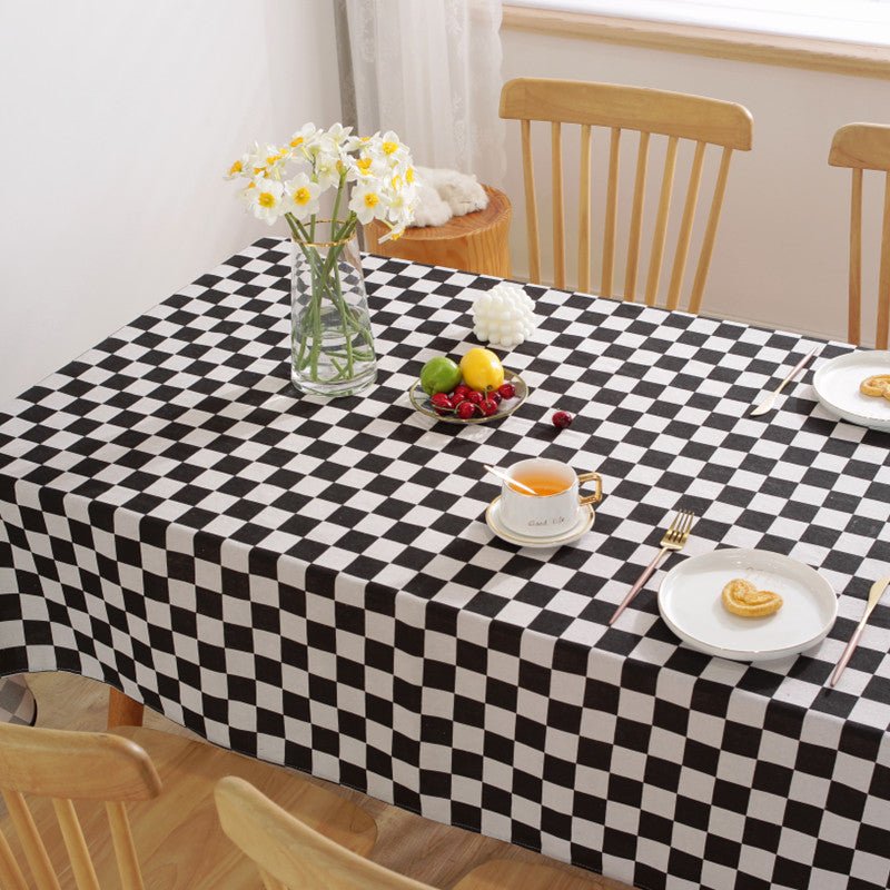 Diamond Chic Table Cloth