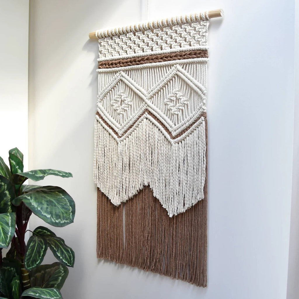 Diamond Pattern Macrame Wall Decor