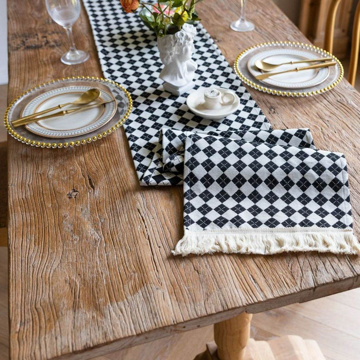 Argyle Diamond Table Runner
