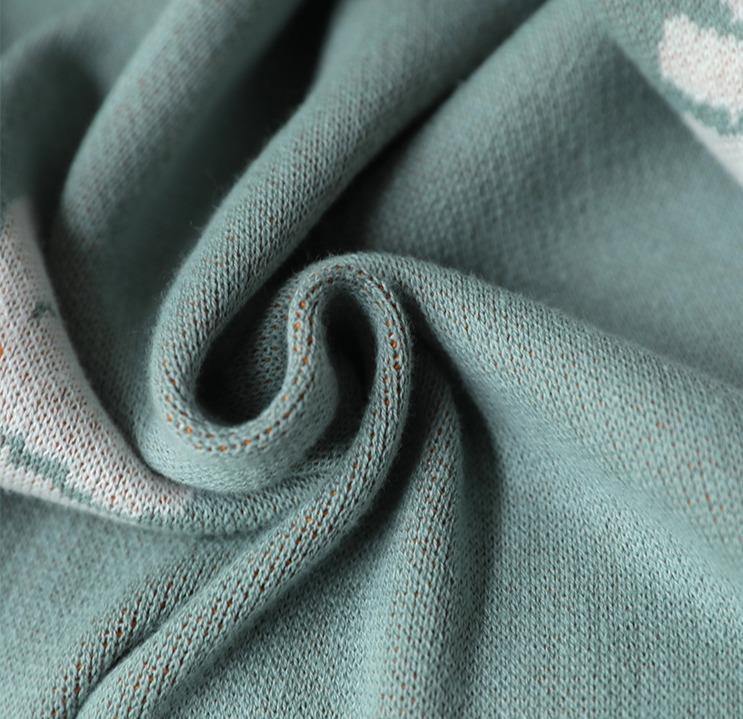 Divine Daisy Blanket