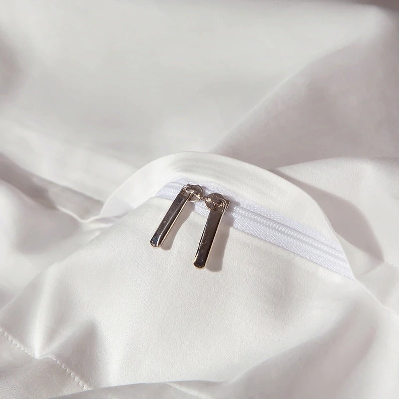 Lakibia White Silky Soft Egyptian Cotton Bedding Set