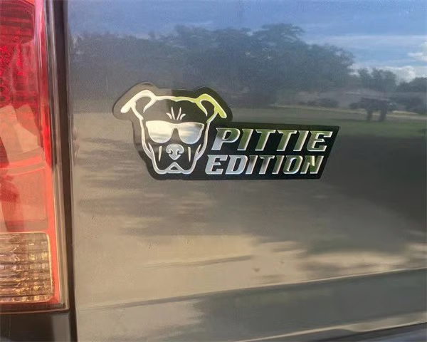 🎅2025 Christmas Hot Sale - Dog Car Badge Laser Cutting Car Emblem