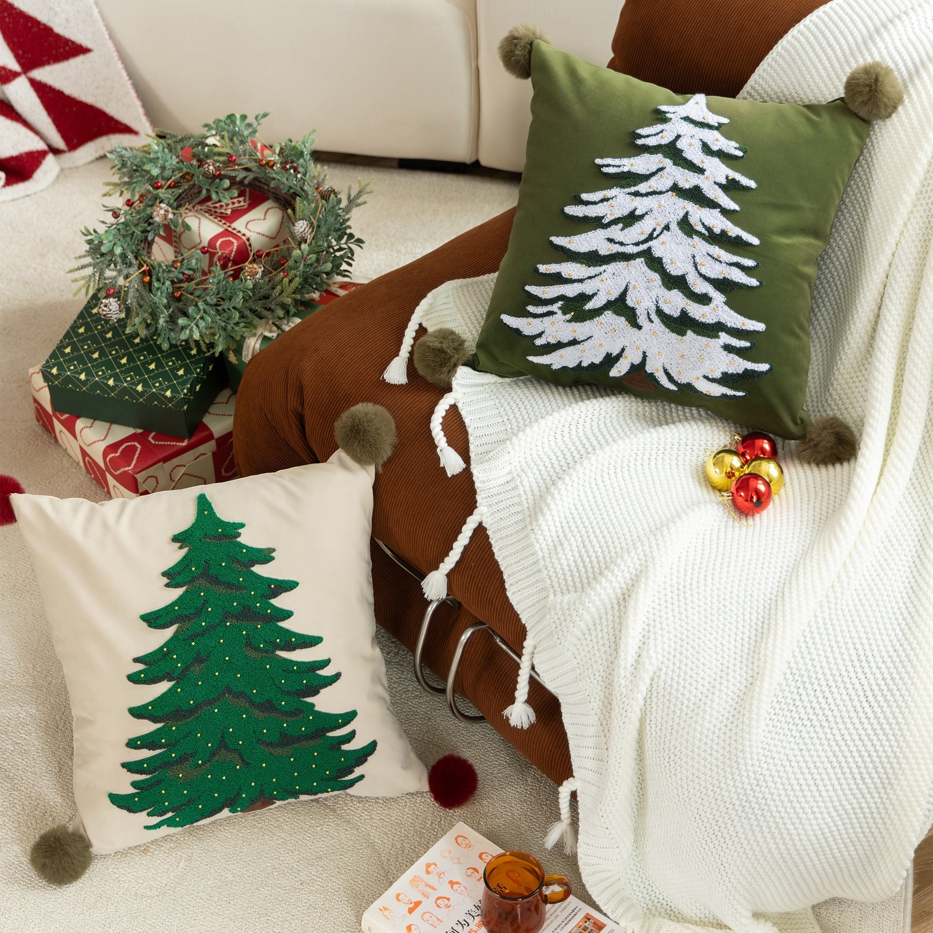 Evergreen Holiday Cushion
