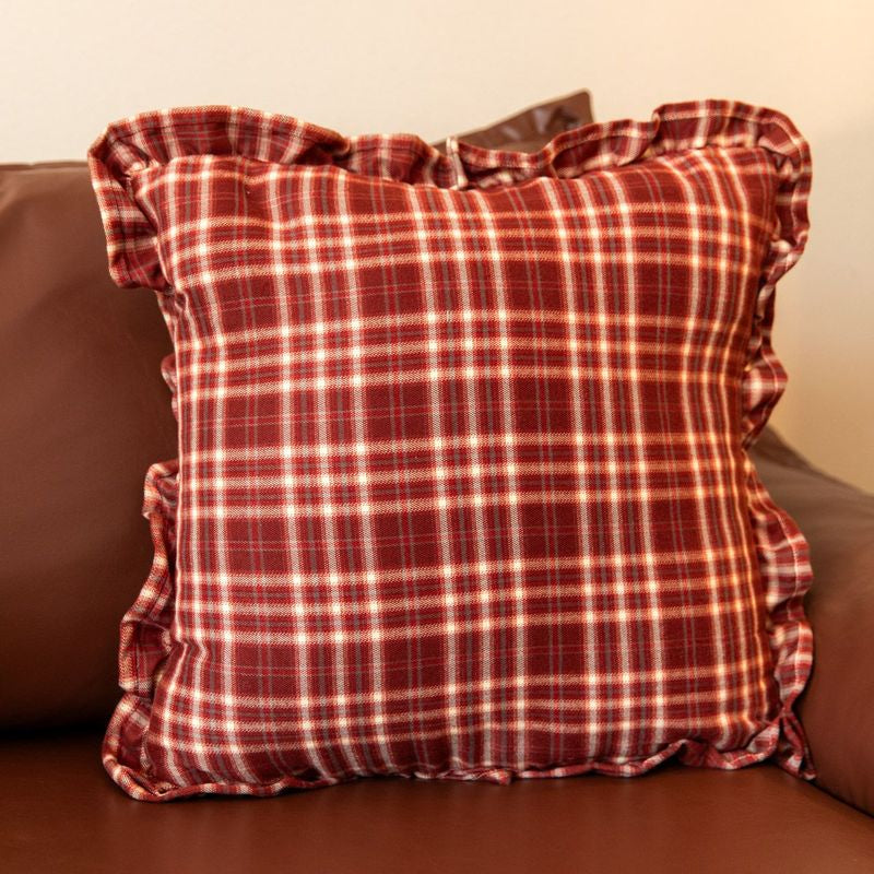 Retro Line Ruffle Cushion