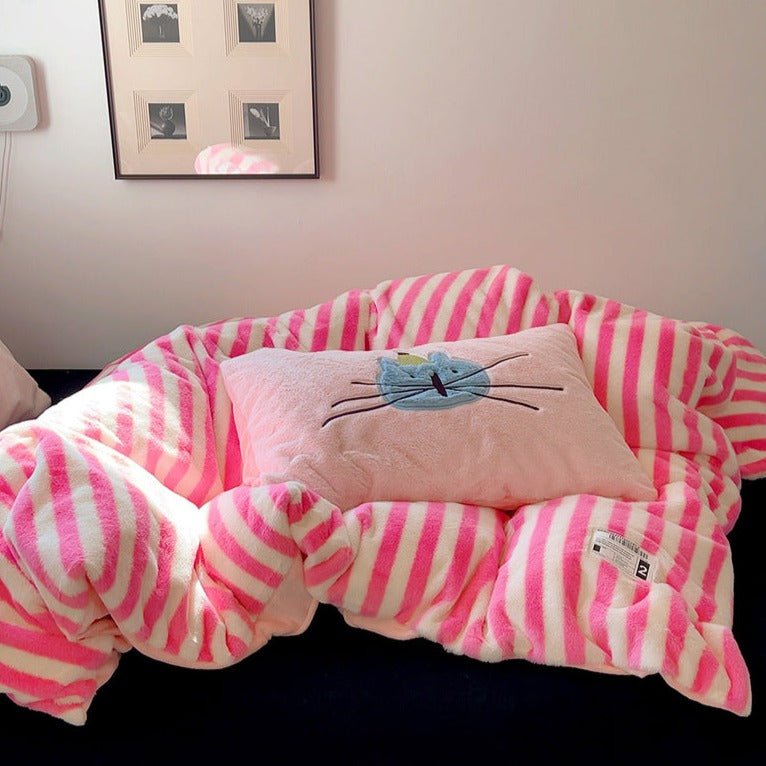 Kitty & Cherry  Bedding Set