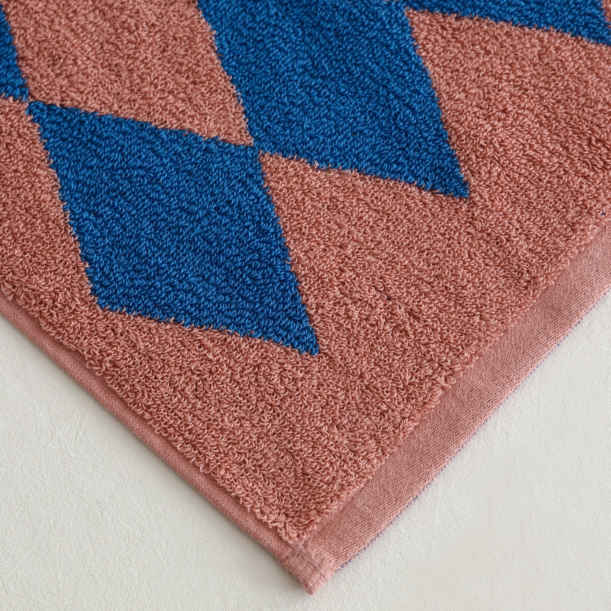 Funky Diamonds Towel Collection