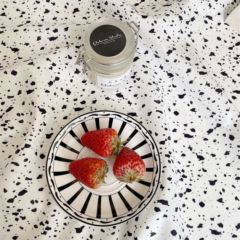 Ink Splash Table Cloth