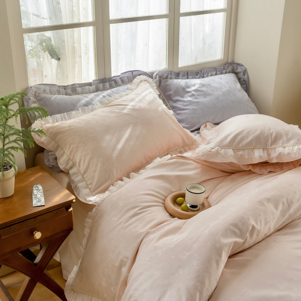 Jacquard Rose Lace Bedding