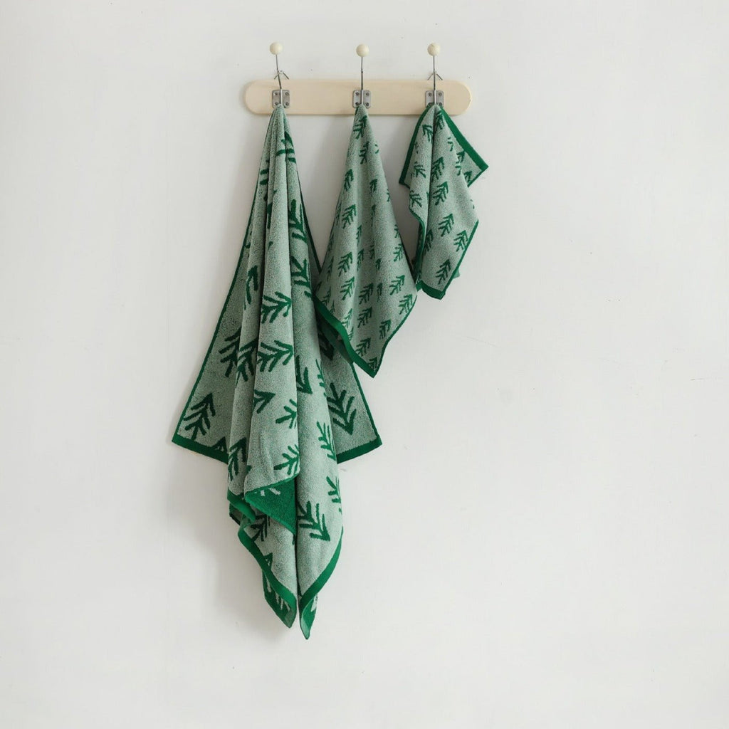 Lush Green Towel Set