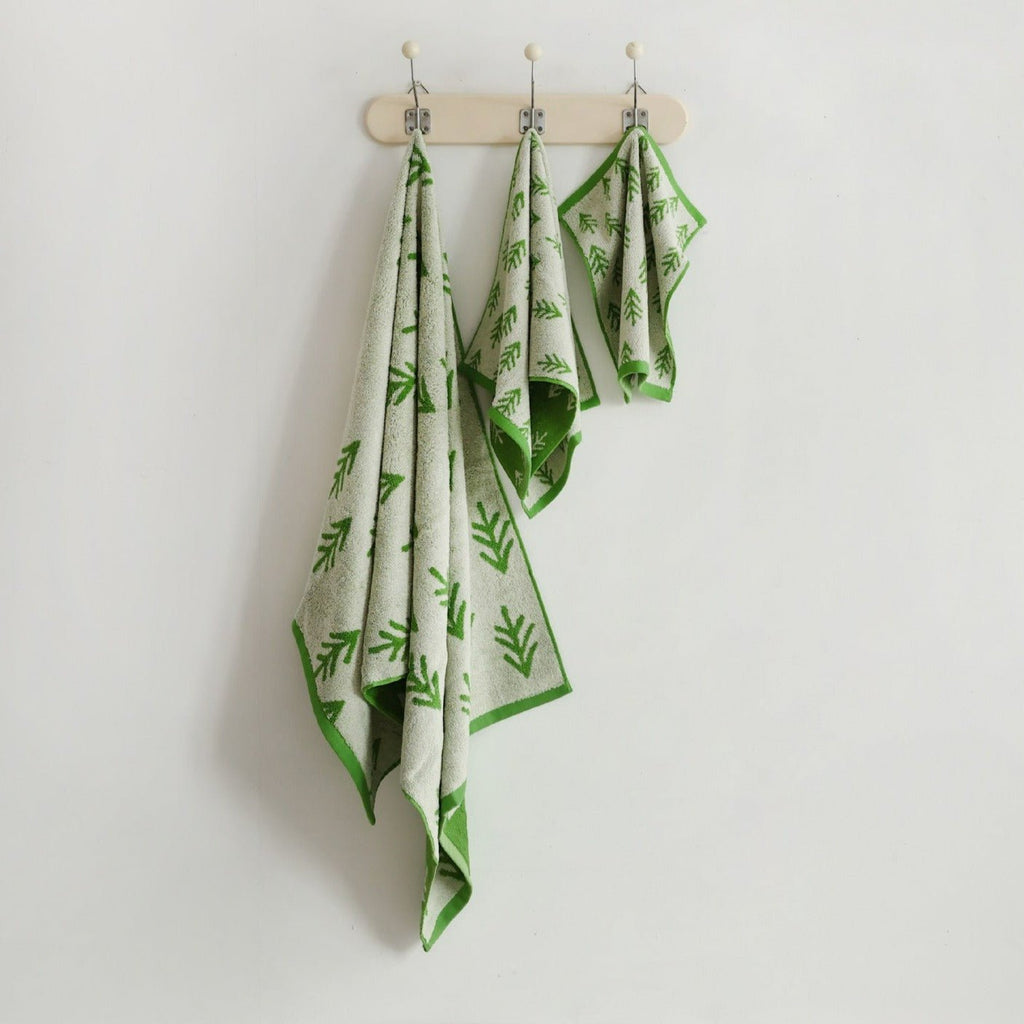 Lush Green Towel Set