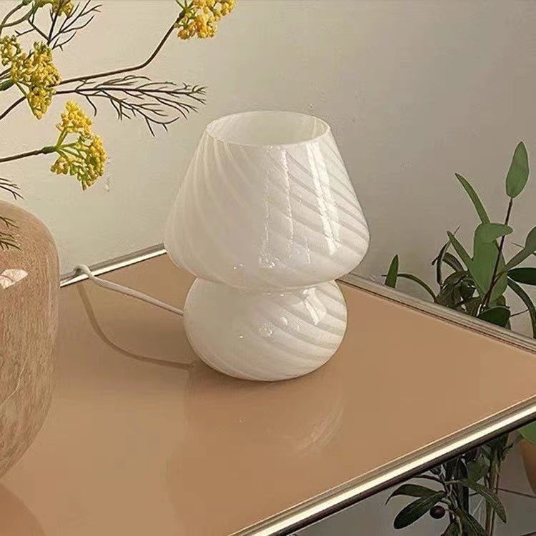 Marbled Vintage Bud Lamp
