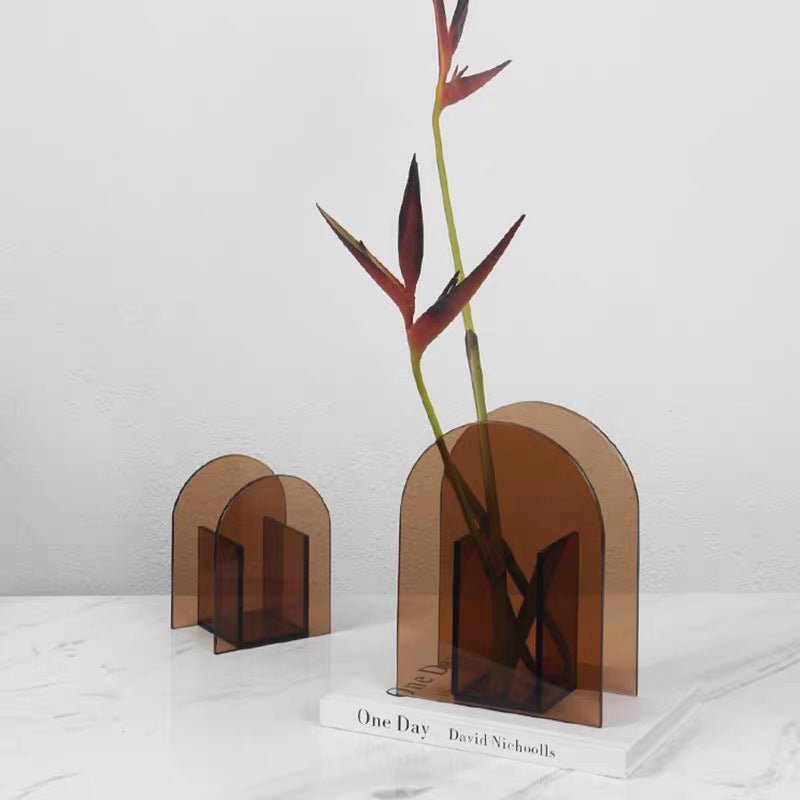 Maxima Dark Arches Acrylic Vase