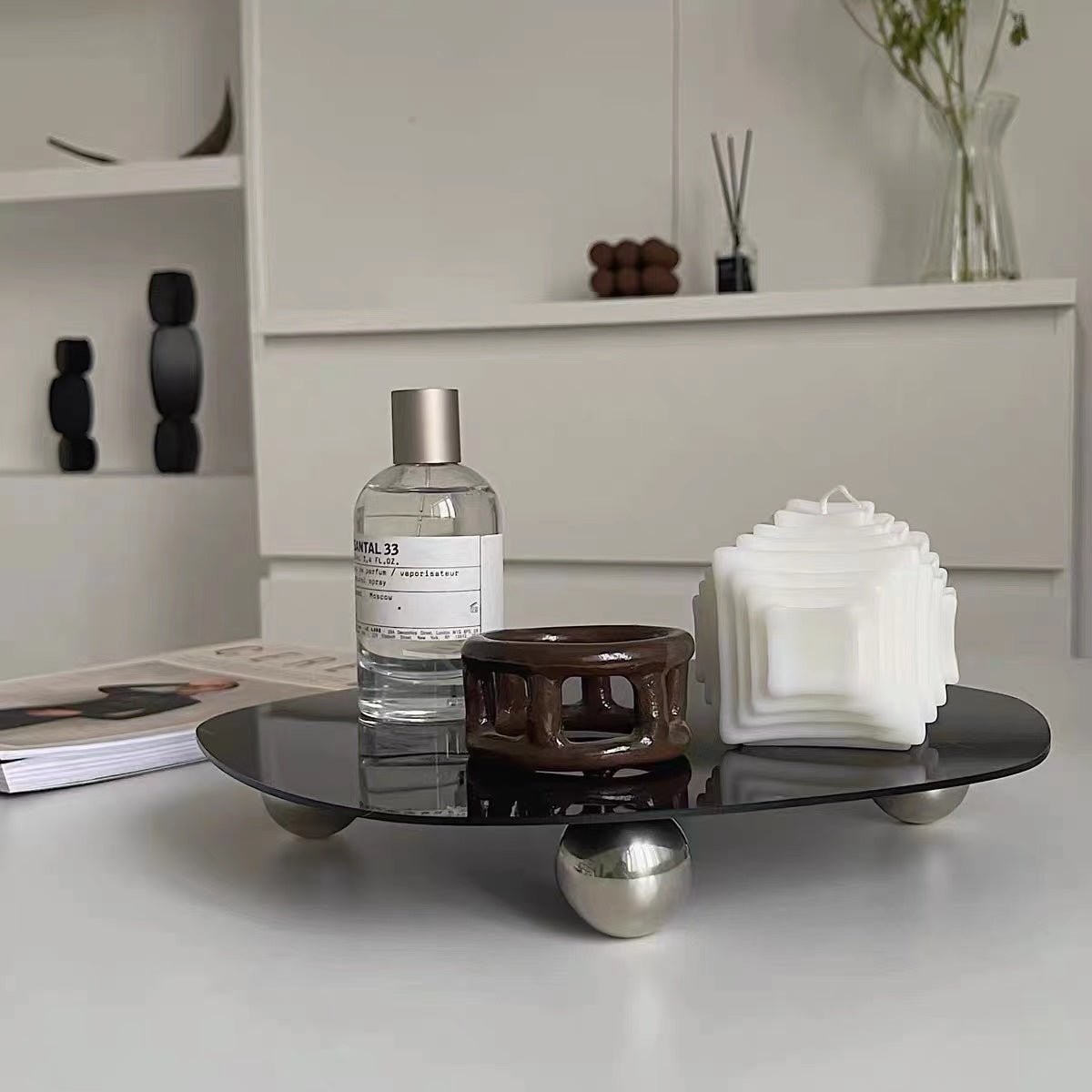 Minimalist Polygon Mirror Elevated Acrylic Tray