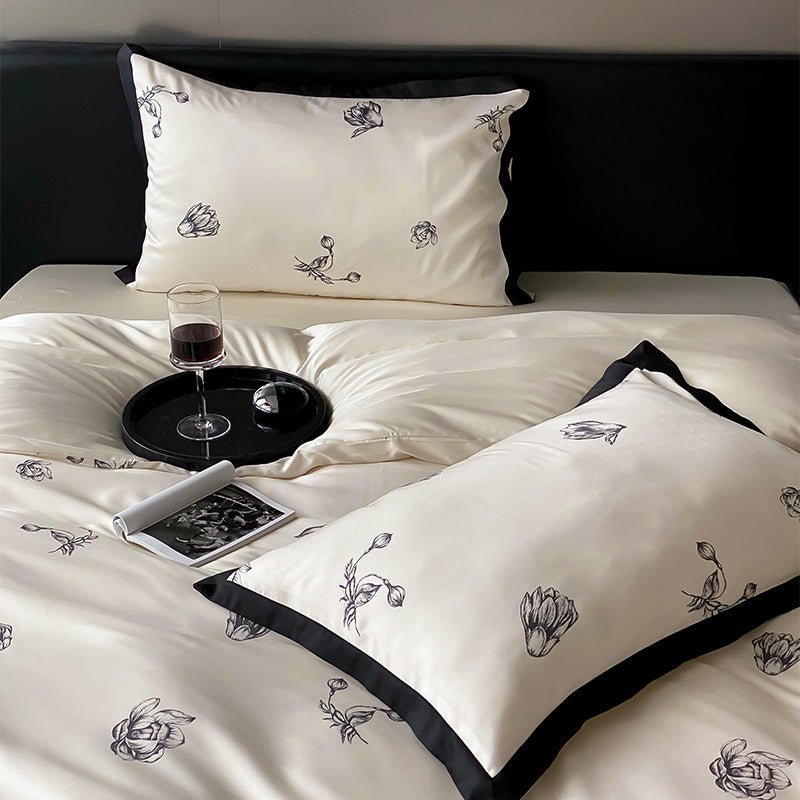 Monochrome Flower Bedding Set