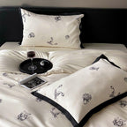 Monochrome Flower Bedding Set