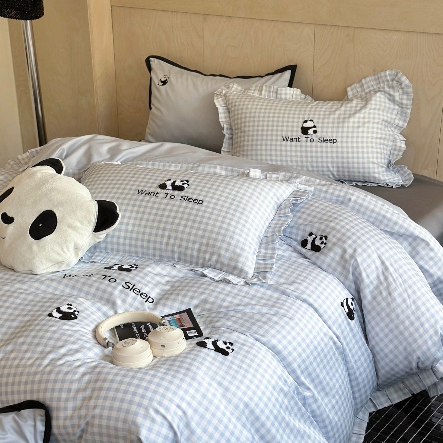 Pandas Want To Sleep Bedding Set