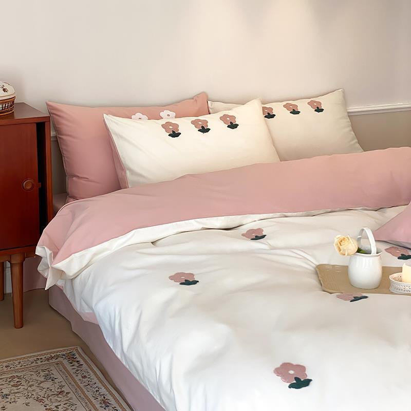 Pink Posey Bedding Set