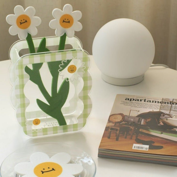 Plaid Wavy Acrylic Vase