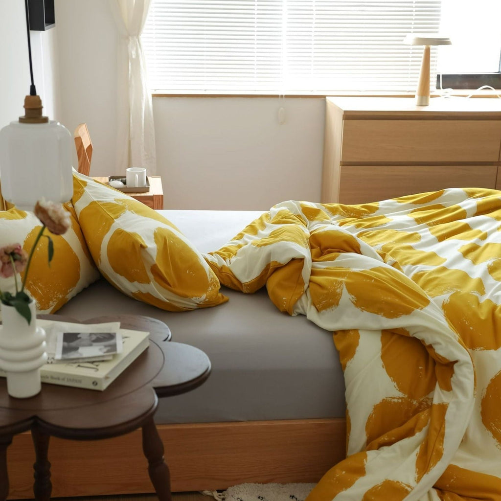 Polka Dots Plus Bedding Set