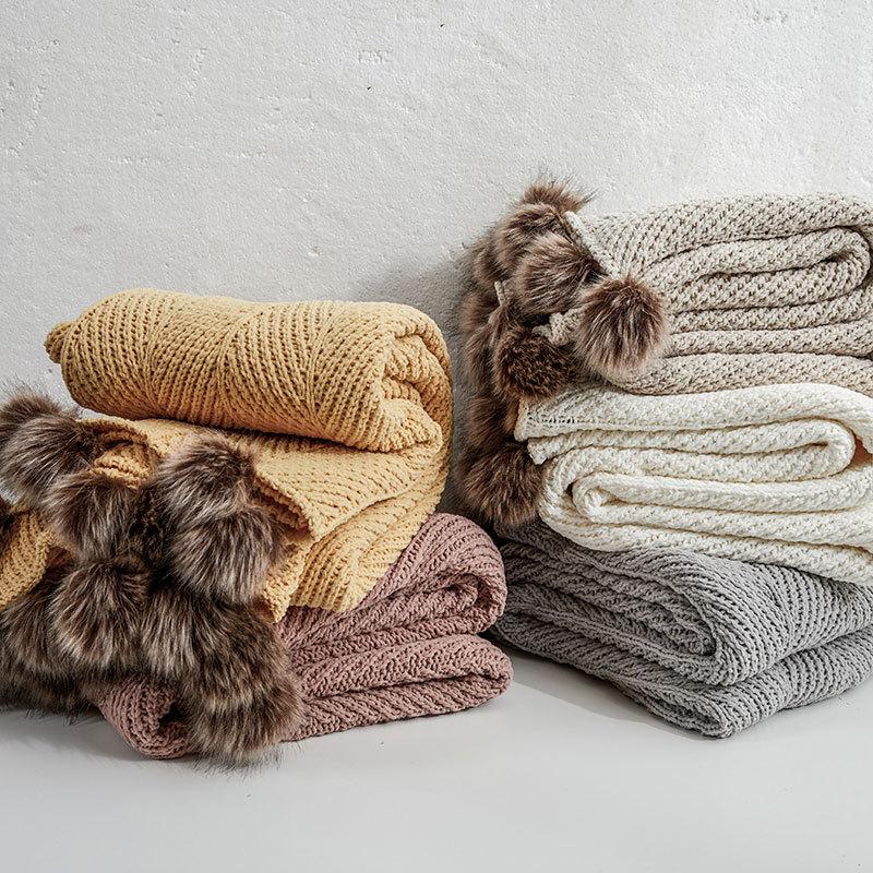 Pom Pom Fur Soft Blanket