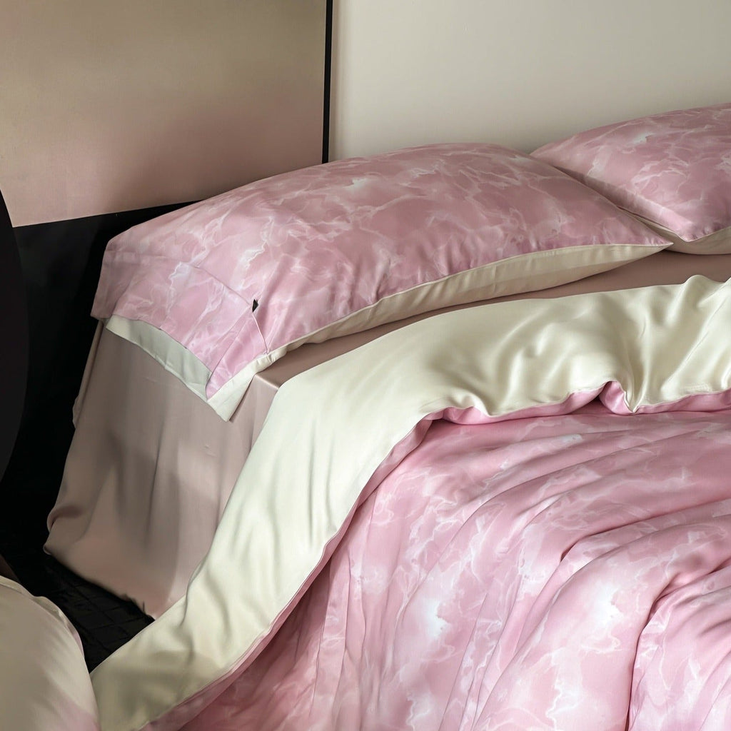 Pretty in Pink Bedding Set