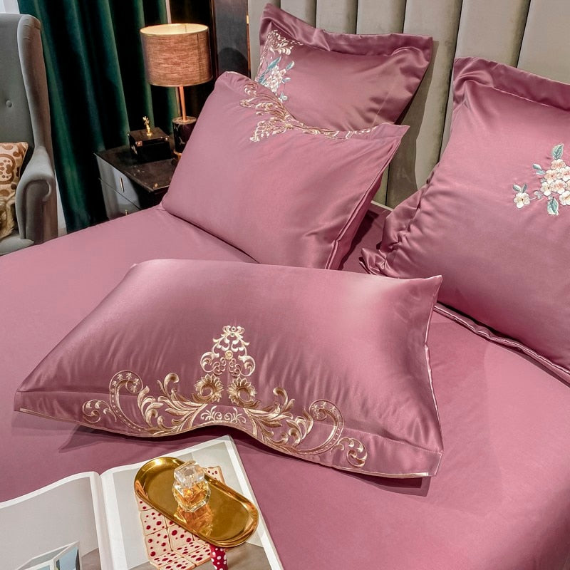 Domitia Berry Embroidery Egyptian Cotton Bedding Set