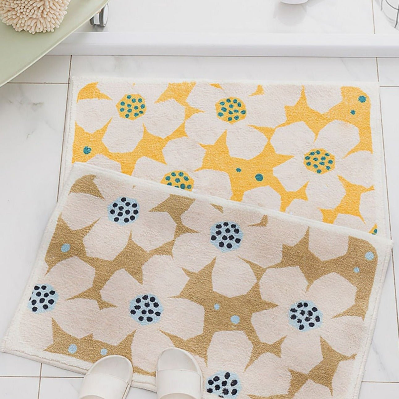 Retro Daisy Bath Mat