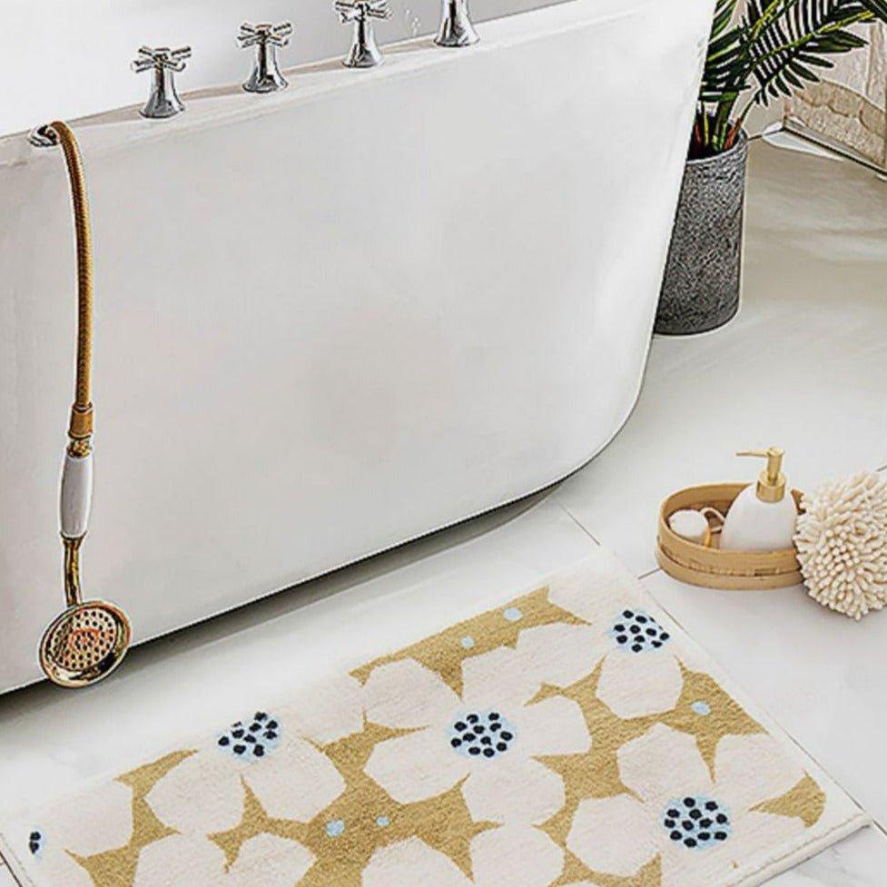 Retro Daisy Bath Mat