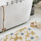 Retro Daisy Bath Mat