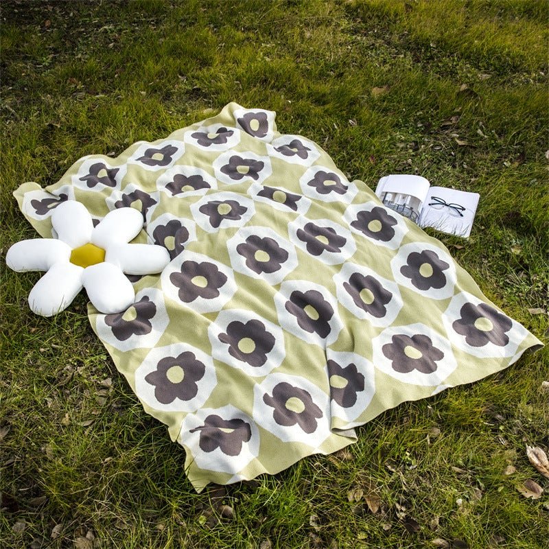 Retro Flower Blanket