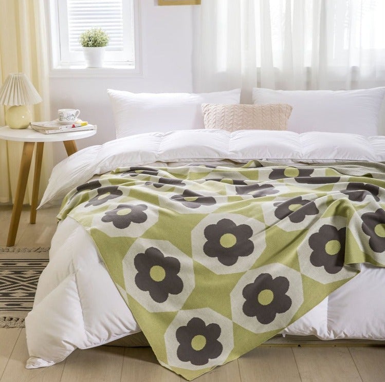 Retro Flower Blanket