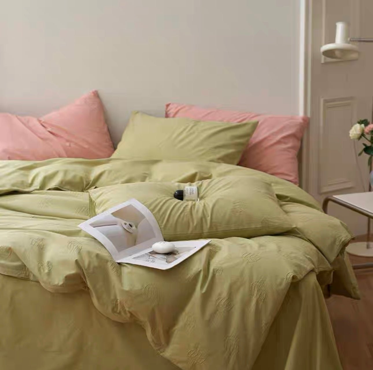 Rose Textured Bedding Set
