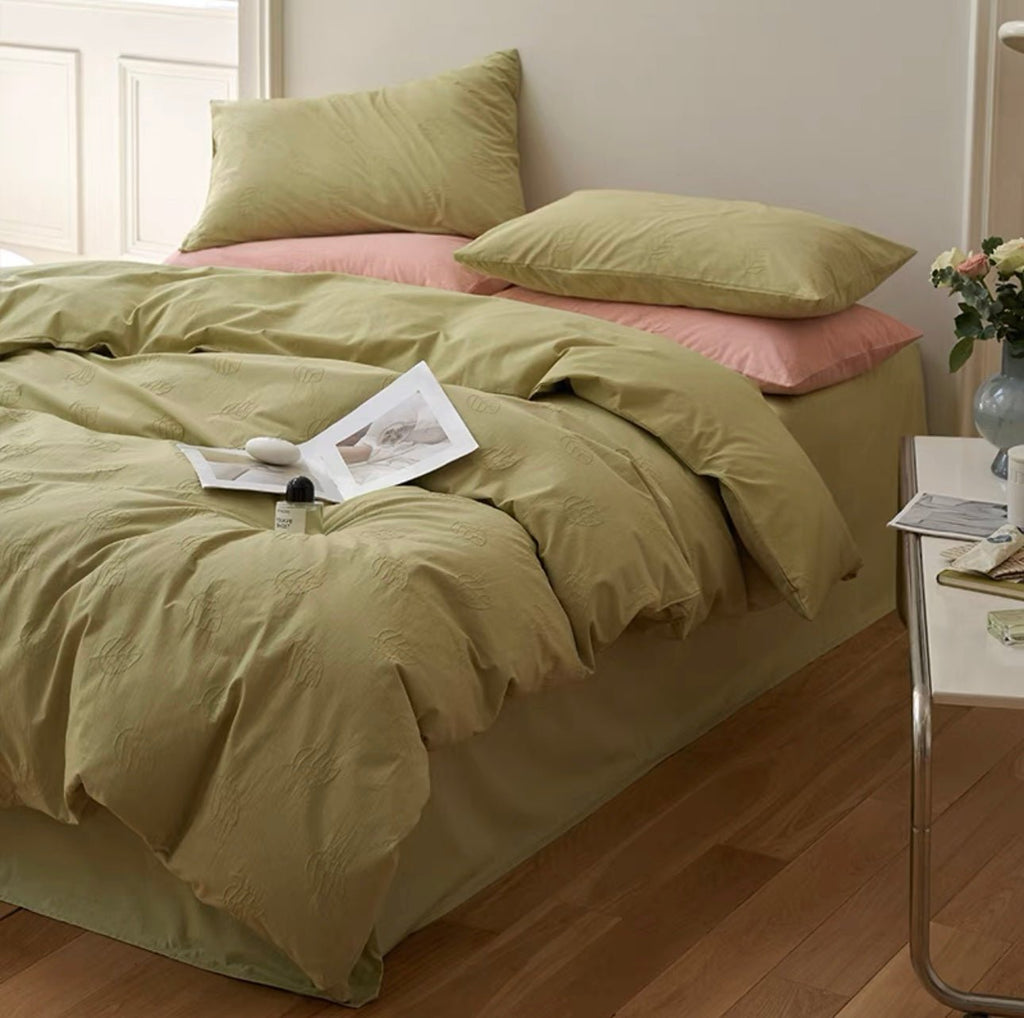 Rose Textured Bedding Set
