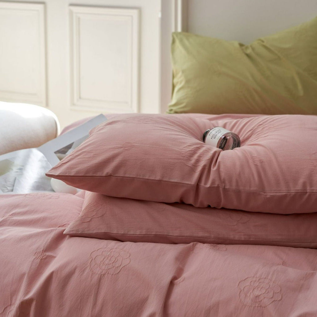 Rose Textured Bedding Set