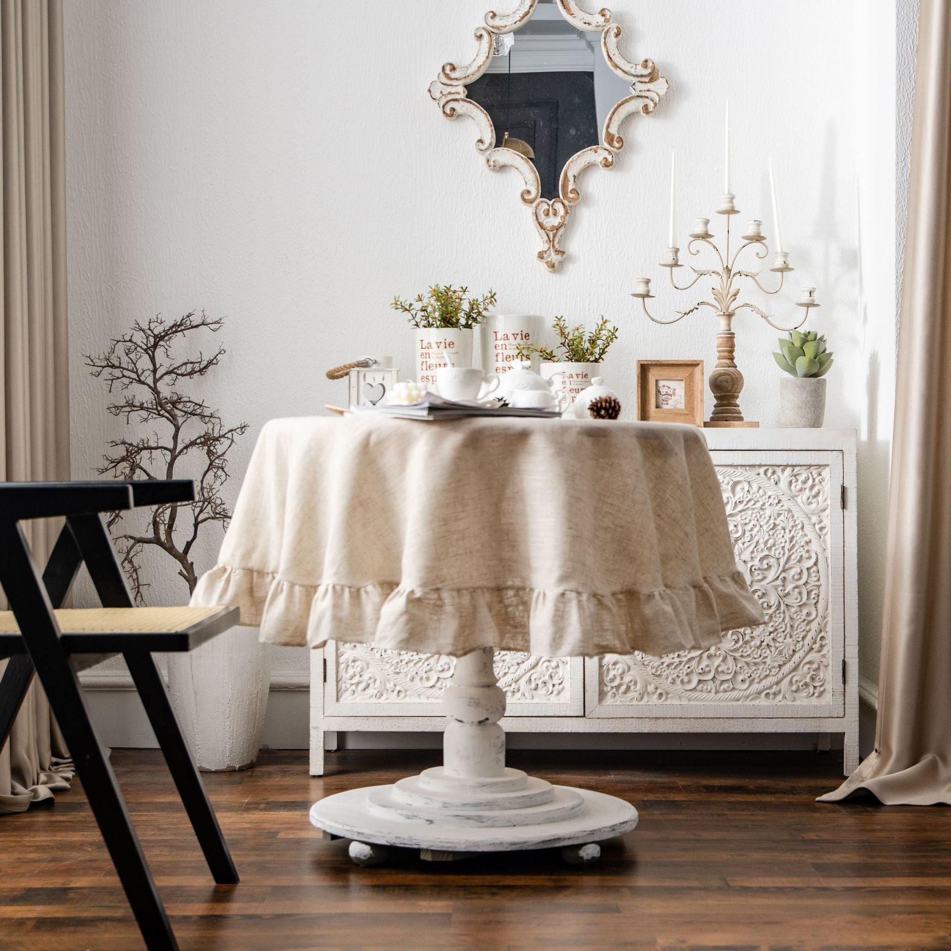 Rustic Parisian Table Cloth