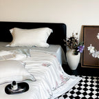 Silk Lily Bedding Set