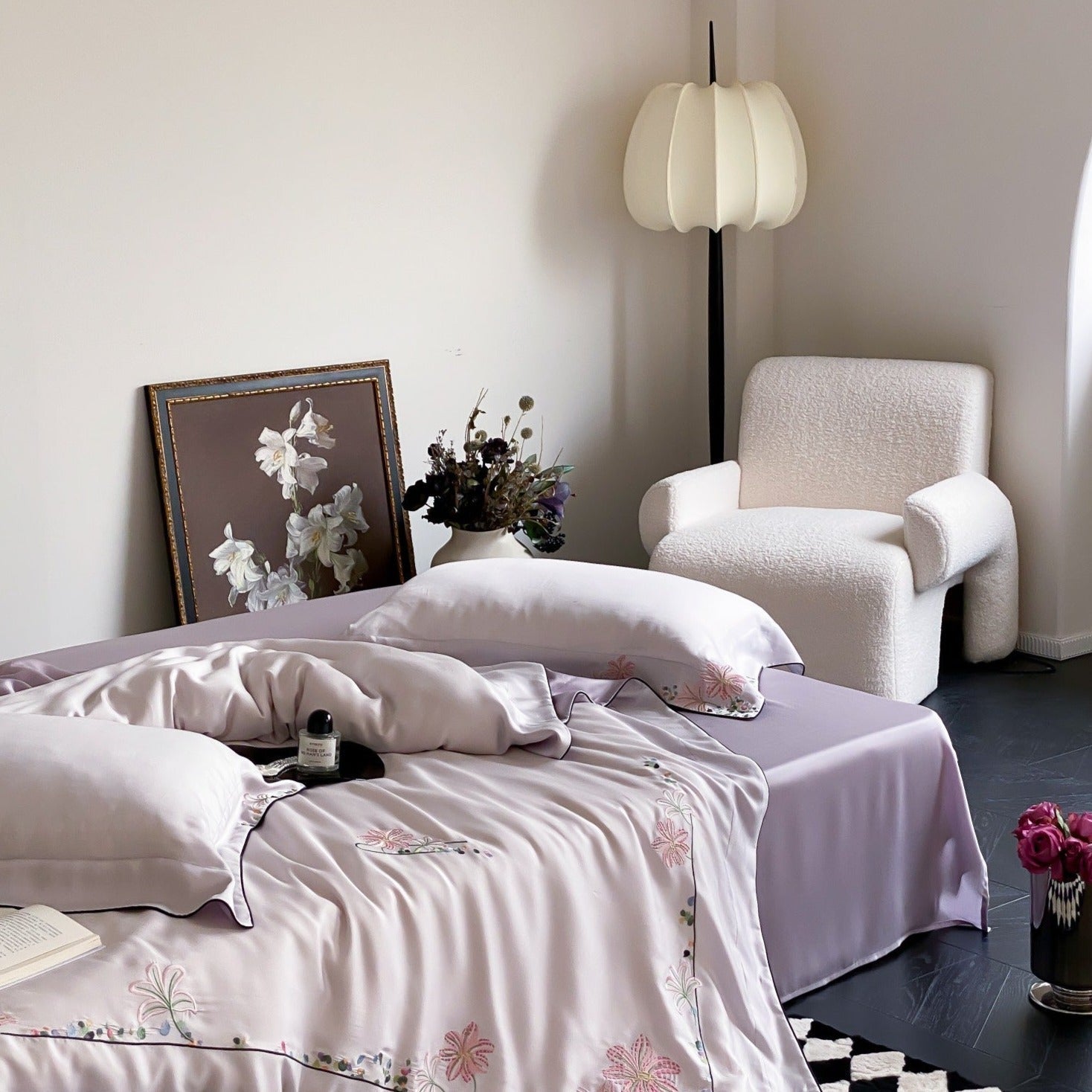 Silk Lily Bedding Set