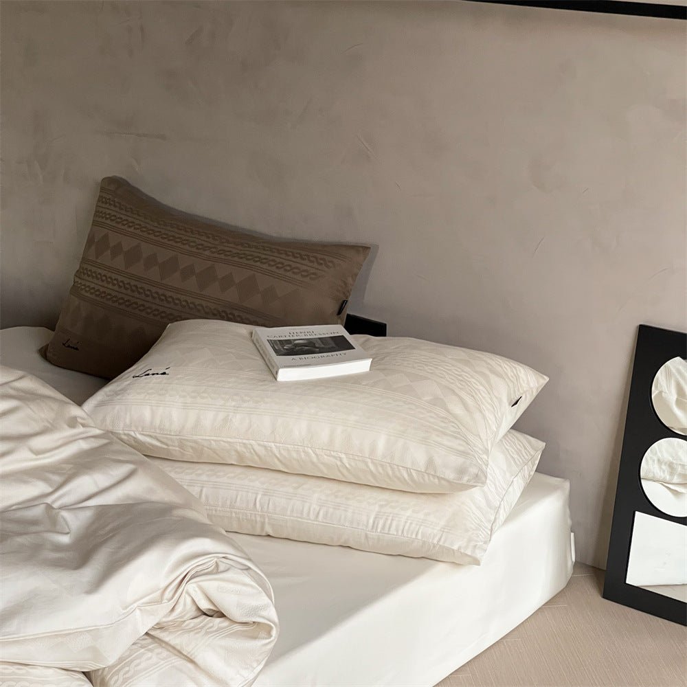 Sleek Modern Bedding Set