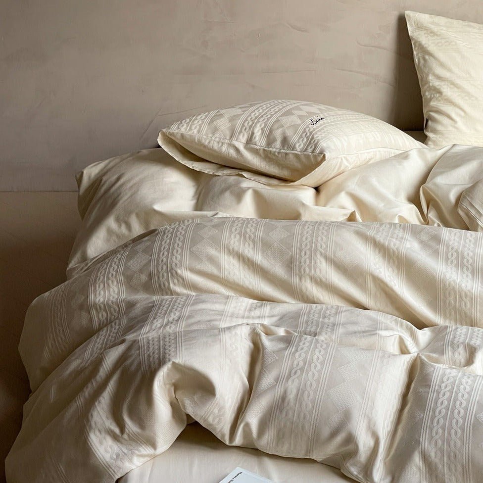 Sleek Modern Bedding Set