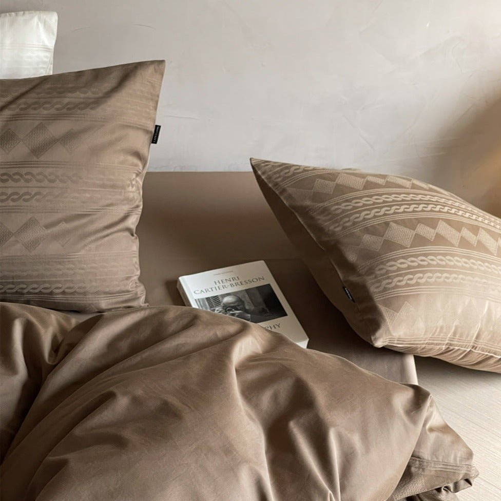 Sleek Modern Bedding Set