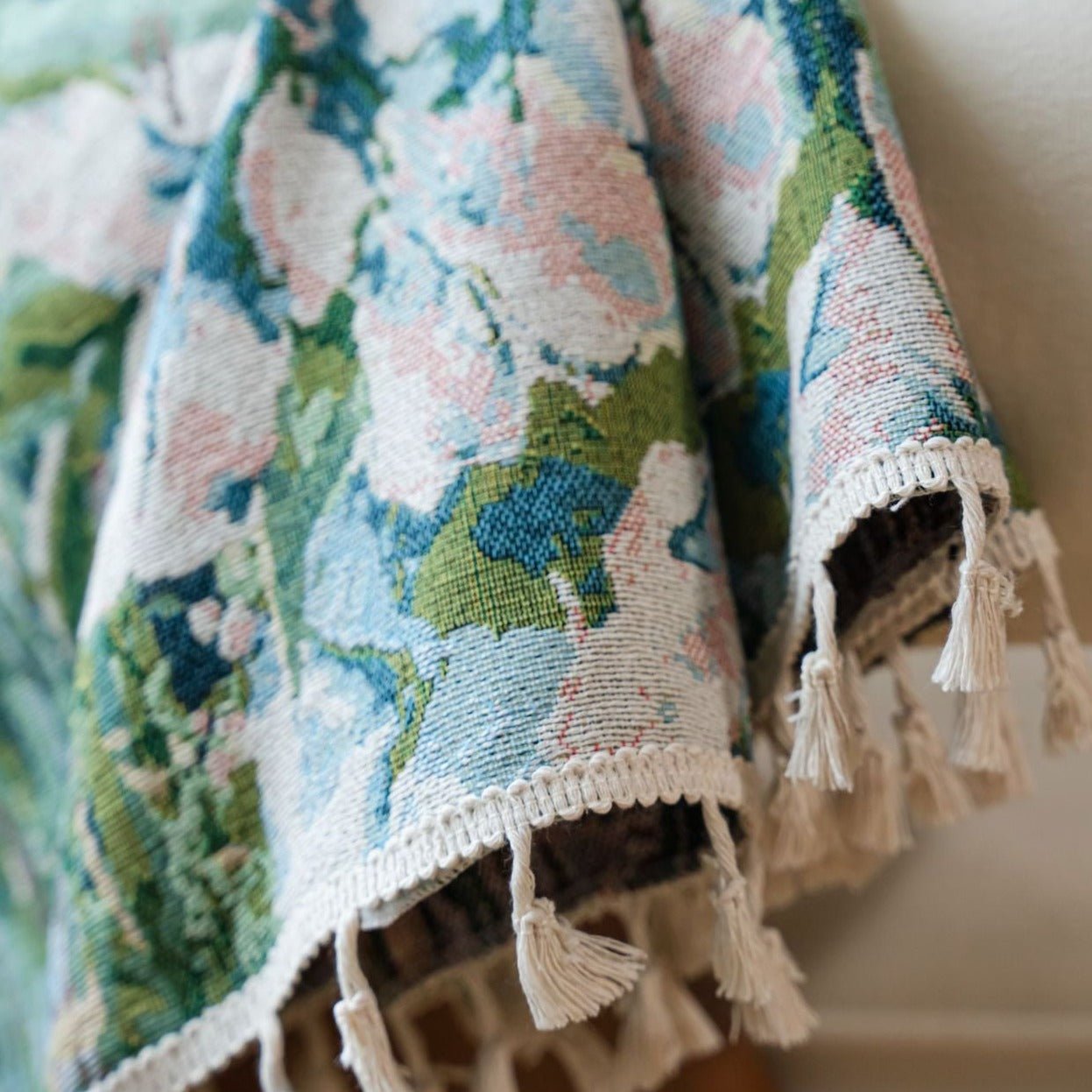 Soft Tulip Tassel Curtain