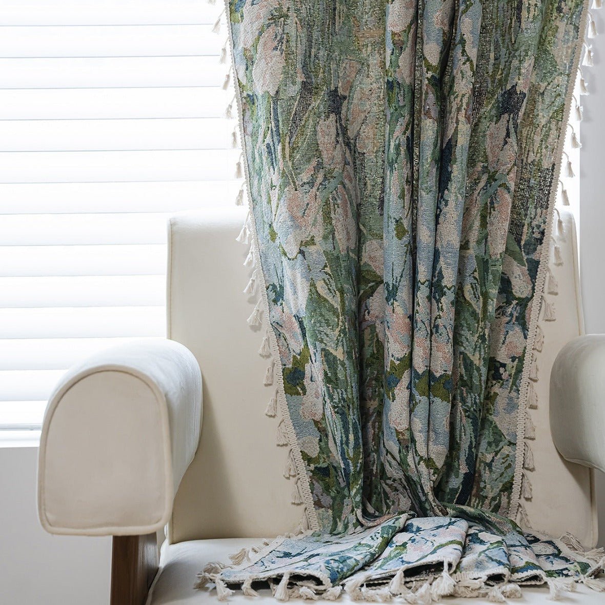 Soft Tulip Tassel Curtain